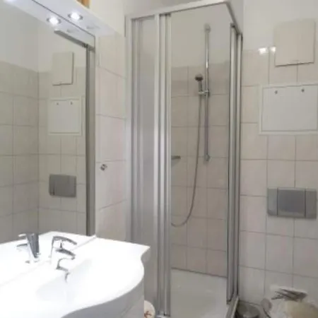 Gemuetliche Mit Balkon In Apartment *